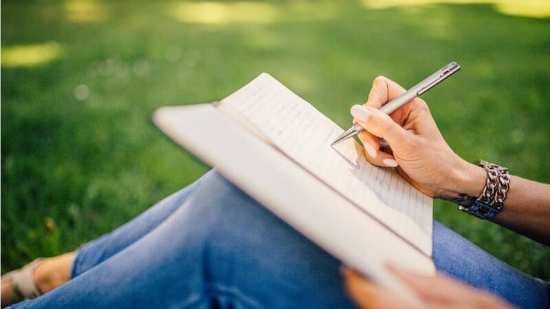 Popraw swoje umiejętności pisania ucząc się jak pisać