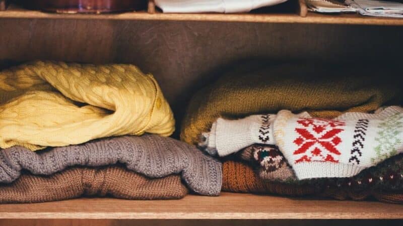 Jak pielęgnować ubrania, by służyły dłużej?