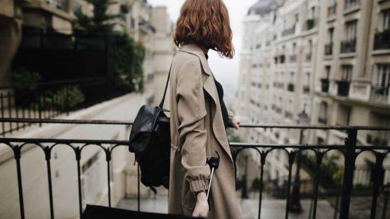 Najpopularniejsze kroje jeansów i jak je nosić