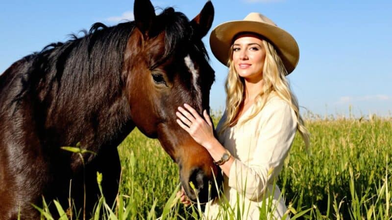 Niesamowita podróż: historia jazdy konnej od pracy do sportu