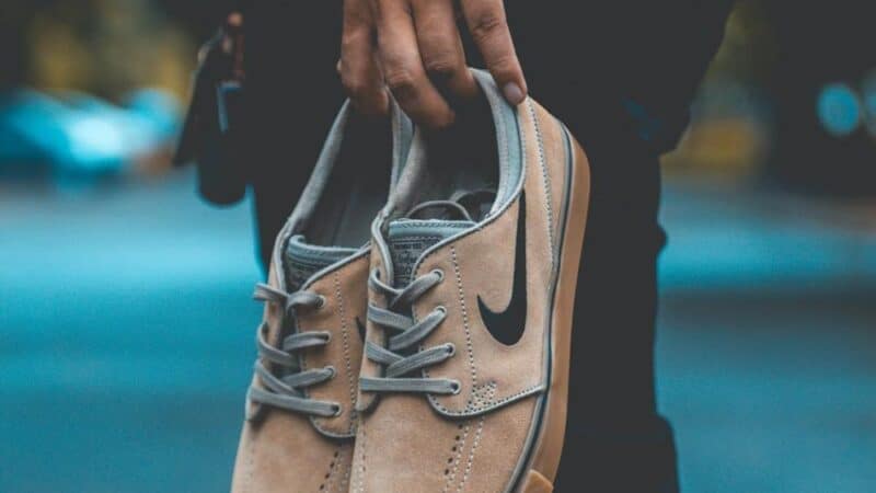 Fascynująca historia trendów mody w Europie: od średniowiecza do współczesności